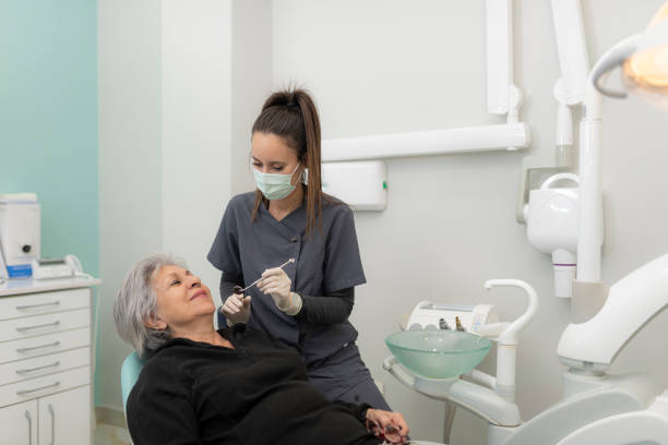 Best Emergency Tooth Extraction  in Zephyrhills North, FL